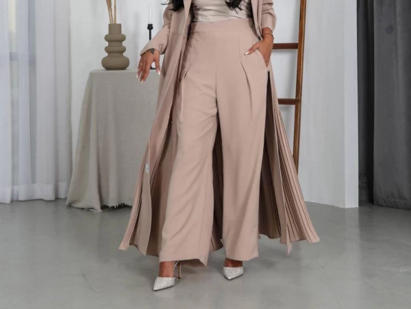 Beige Crepe Trousers IB1009