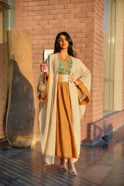 Light beige linen burlap bisht with camel linen dress IB276